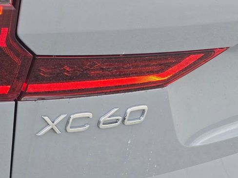 New 2026 Volvo XC60 B5 Plus w/ Protection Package Premier AWD/4WD image 11