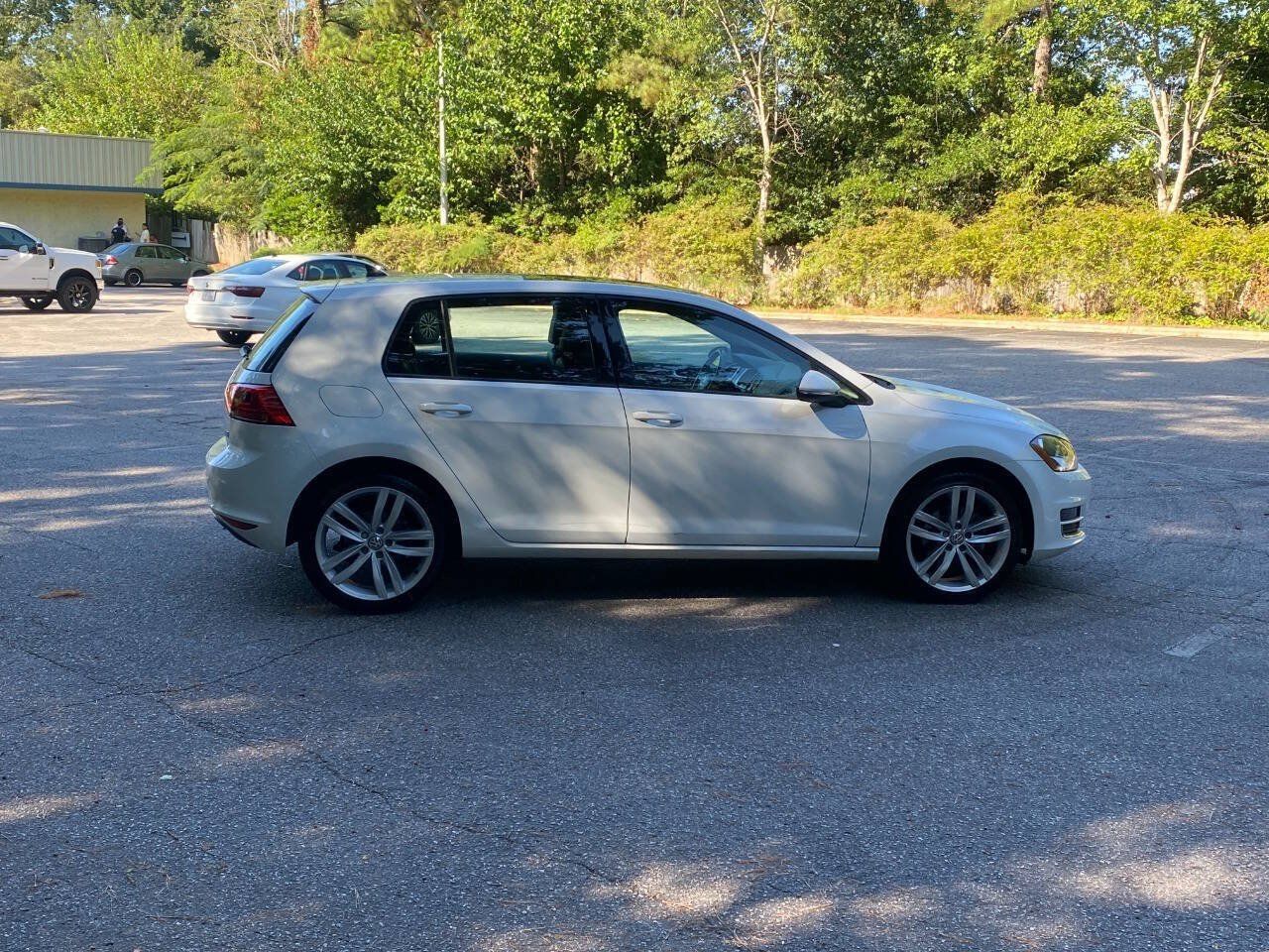 Used 2015 Volkswagen Golf SEL FWD image 4