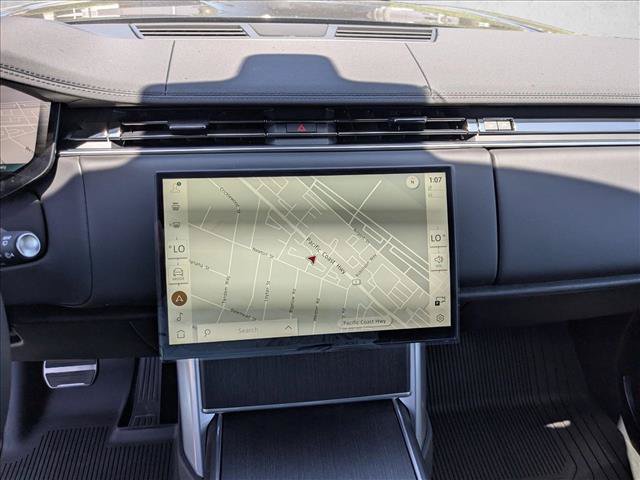 New 2026 Land Rover Range Rover Long Wheelbase SE AWD/4WD image 12