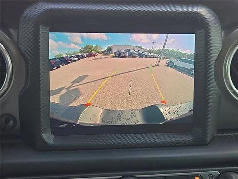 Used 2021 Jeep Wrangler Unlimited Rubicon 4xe w/ Safety Group AWD/4WD image 14