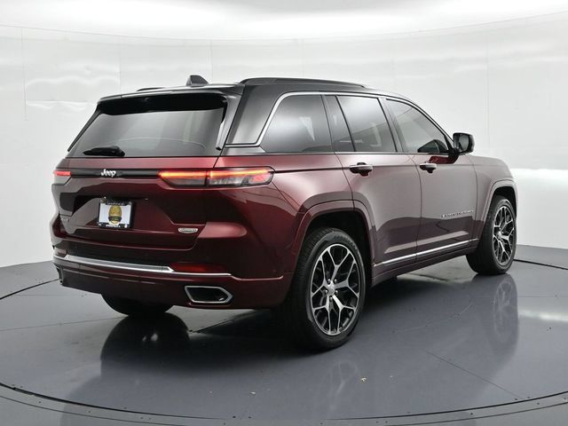 Used 2025 Jeep Grand Cherokee Summit AWD/4WD image 6