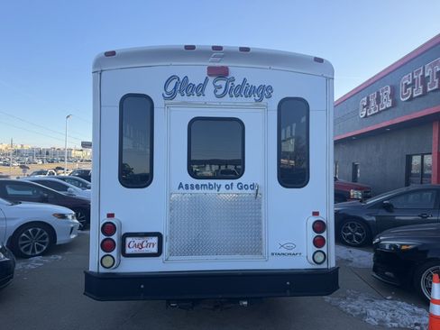 Used 2006 Ford E-450 and Econoline 450 image 4