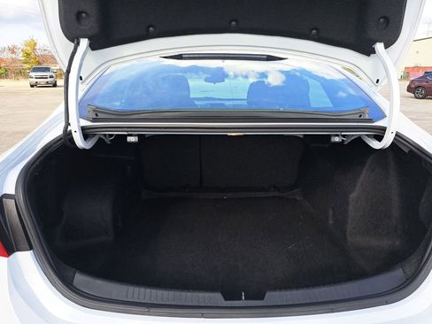 Used 2024 Chevrolet Malibu LT image 23