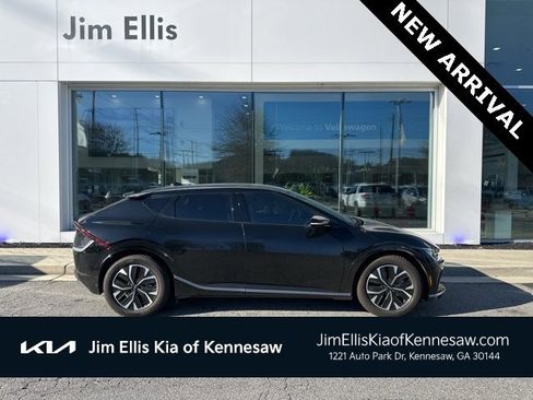 Certified 2022 Kia EV6 Wind image 1