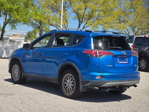 Used 2017 Toyota RAV4 XLE image 7
