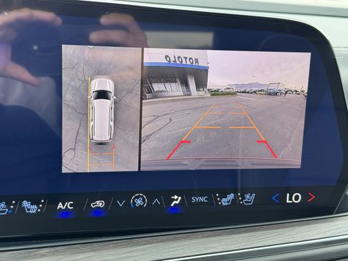 New 2026 Chevrolet Suburban Premier image 22