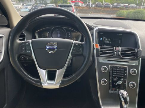 Used 2016 Volvo XC60 T6 Platinum w/ Climate Package AWD/4WD image 15
