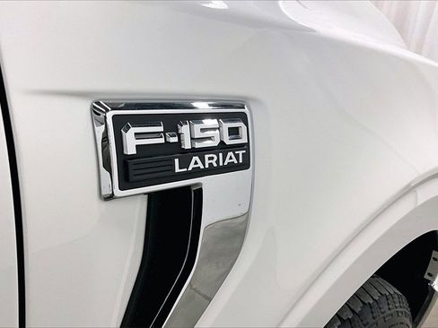 Used 2022 Ford F150 Lariat w/ FX4 Off-Road Package image 25