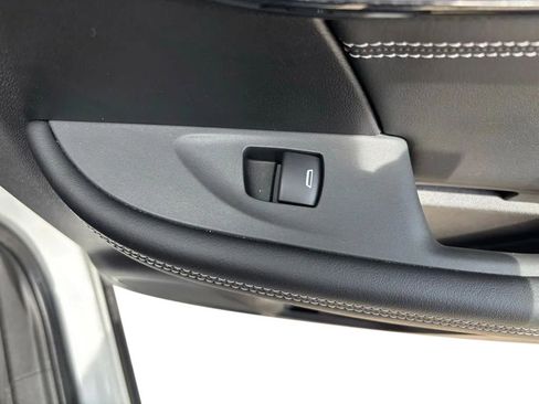Used 2023 Buick Envision Essence w/ Sport Touring Package FWD image 22