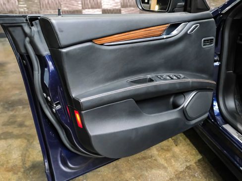 Used 2017 Maserati Ghibli RWD image 36