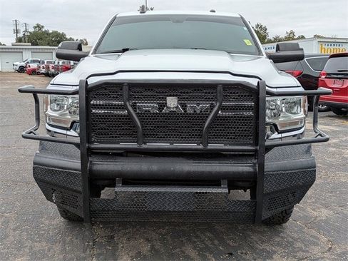 Used 2022 RAM 2500 Tradesman w/ Chrome Appearance Group image 9