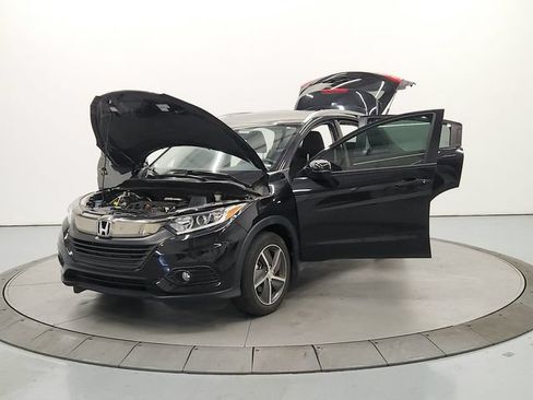 Used 2021 Honda HR-V EX image 12