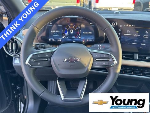 New 2026 Chevrolet Equinox ACTIV w/ Convenience Package III image 17