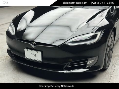 Used 2020 Tesla Model S Performance image 14