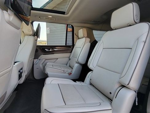 Used 2021 GMC Yukon XL Denali w/ Denali Premium Package image 66