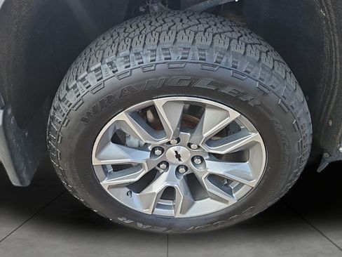 Used 2022 Chevrolet Silverado 1500 RST AWD/4WD image 18