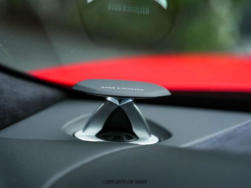 Used 2019 Lamborghini Urus image 45