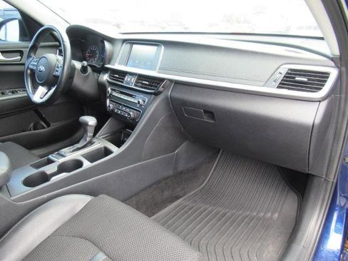Used 2019 Kia Optima S FWD image 11