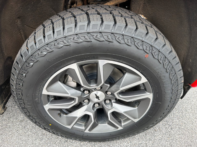 Used 2023 Chevrolet Silverado 1500 RST AWD/4WD image 12