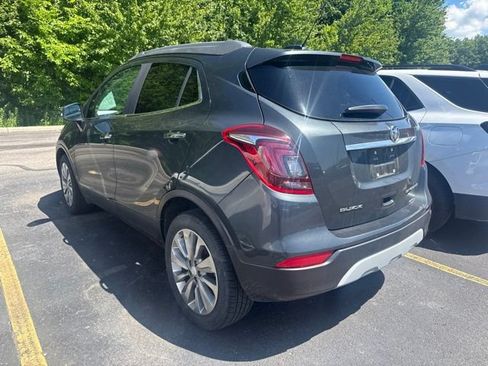 Used 2018 Buick Encore Preferred FWD image 2