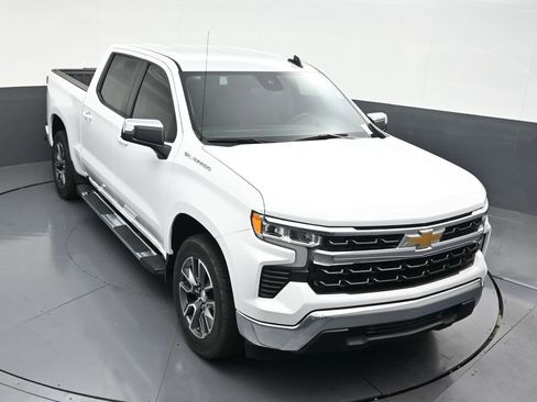 Used 2024 Chevrolet Silverado 1500 LT RWD image 21
