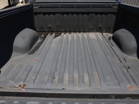 Used 2016 Toyota Tundra SR5 w/ SR5 Upgrade Package RWD image 25