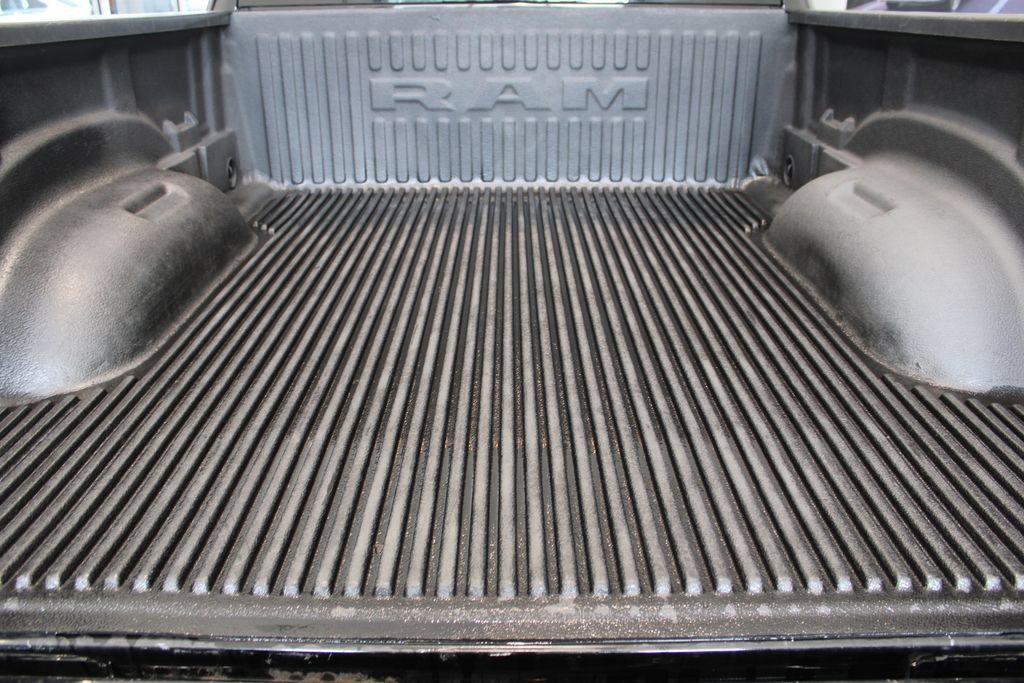 Used 2023 RAM 1500 Big Horn AWD/4WD image 16