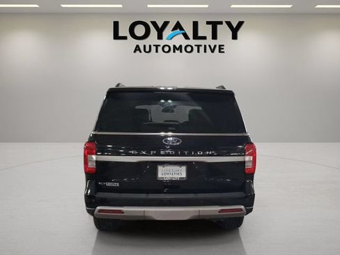 Used 2024 Ford Expedition XLT AWD/4WD image 4