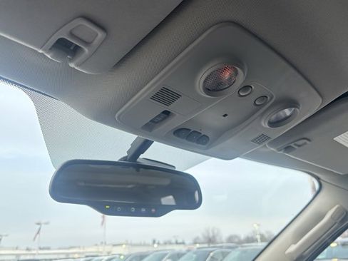 Used 2017 GMC Acadia Limited SLT image 25