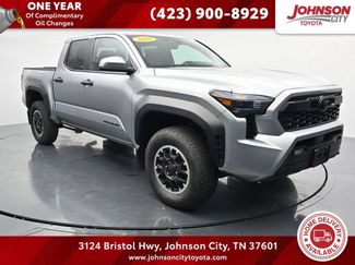 Used 2025 Toyota Tacoma TRD Off-Road AWD/4WD video 1