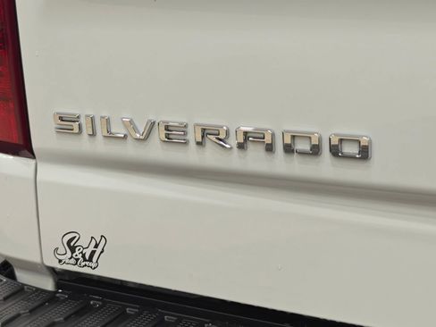Used 2023 Chevrolet Silverado 1500 W/T RWD image 40