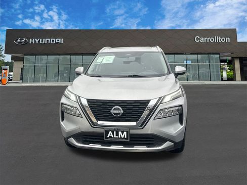 Used 2023 Nissan Rogue Platinum w/ Platinum Premium Package image 2