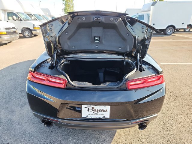 Used 2018 Chevrolet Camaro LT RWD image 28