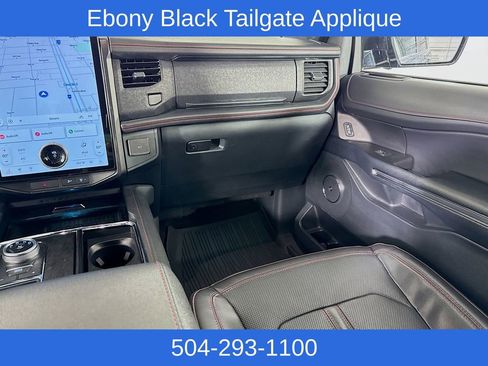 Used 2022 Ford Expedition Limited image 25