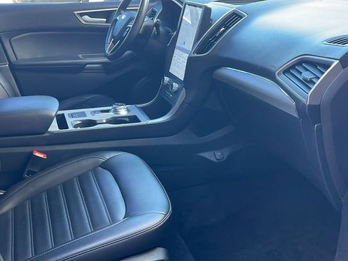 Used 2021 Ford Edge SEL w/ Convenience Package image 32