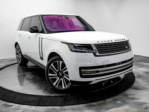 Used 2023 Land Rover Range Rover SE image 22