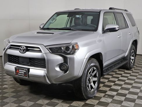 Used 2024 Toyota 4Runner TRD Off-Road Premium image 8
