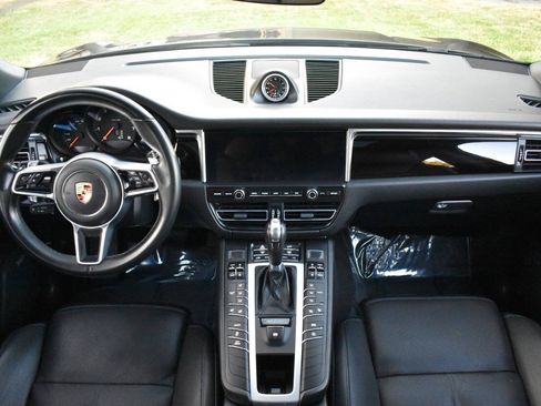 Used 2021 Porsche Macan AWD/4WD image 77