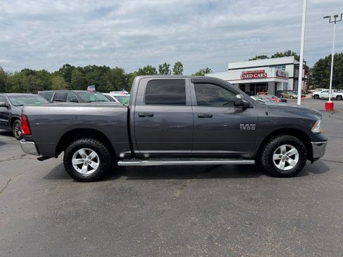 Used 2017 RAM 1500 ST w/ SXT Appearance Group AWD/4WD image 6