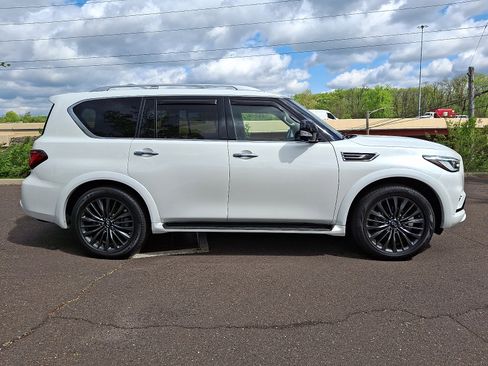 Certified 2024 INFINITI QX80 Premium Select w/ All-Season Package AWD/4WD image 7