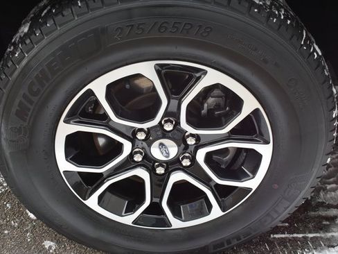 Used 2023 Ford Expedition Max XLT image 61