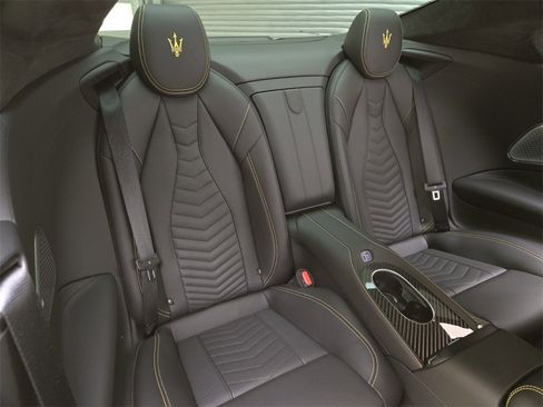 Used 2024 Maserati GranTurismo Trofeo image 21