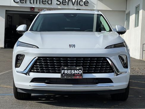 New 2026 Buick Envision Avenir image 3