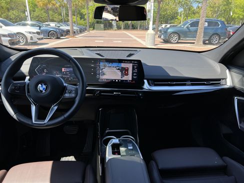 Used 2025 BMW X2 xDrive28i image 28
