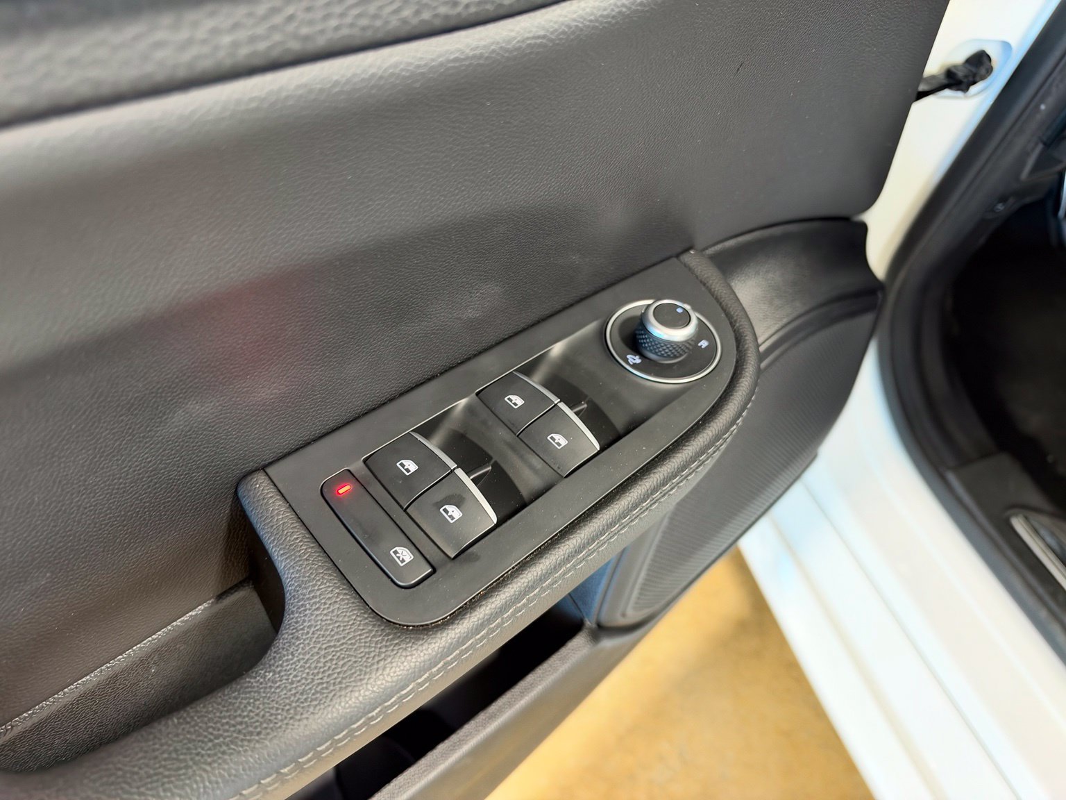 Used 2025 Alfa Romeo Giulia RWD image 9