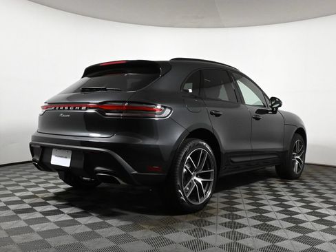 Used 2026 Porsche Macan AWD/4WD image 7