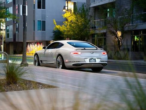 Used 2020 Bentley Continental GT V8 AWD/4WD image 27