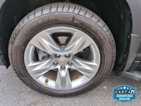 Used 2016 Toyota Highlander Limited AWD/4WD image 9