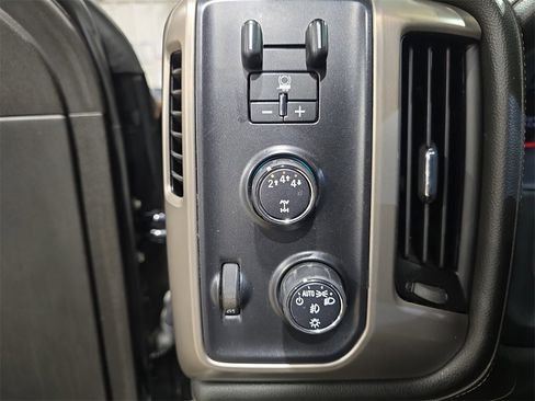 Used 2019 GMC Sierra 3500 Denali w/ Duramax Plus Package image 26