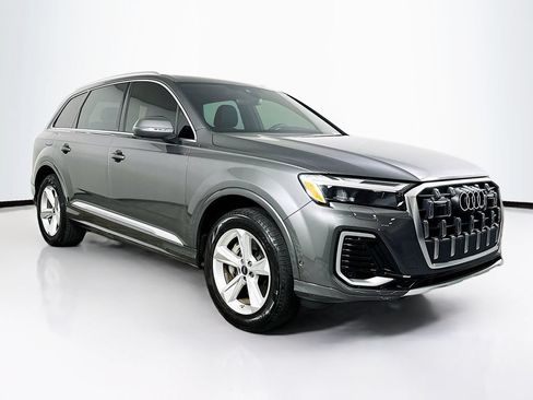 Used 2025 Audi Q7 2.0T Premium w/ Convenience Package AWD/4WD image 2